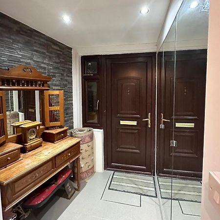 London Charm - Comfortable Room In Spacious House Экстерьер фото